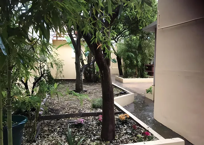 Casa Do Bairro Willa Lizbona