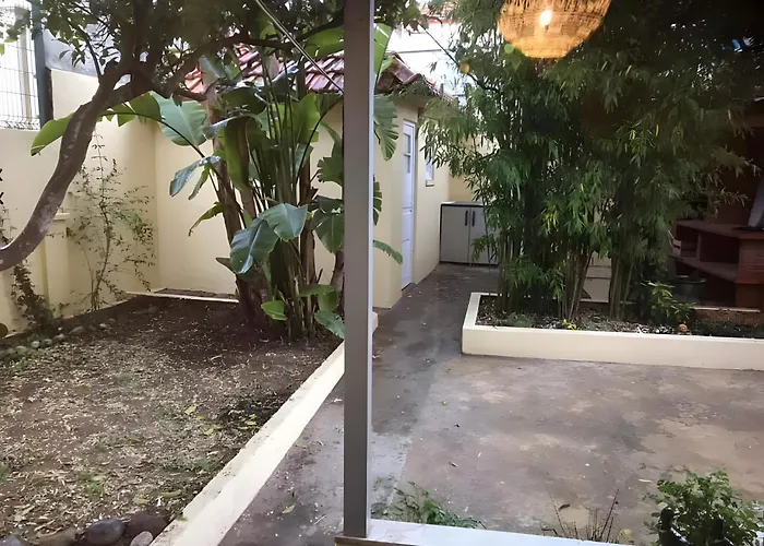 Casa Do Bairro Willa Lizbona